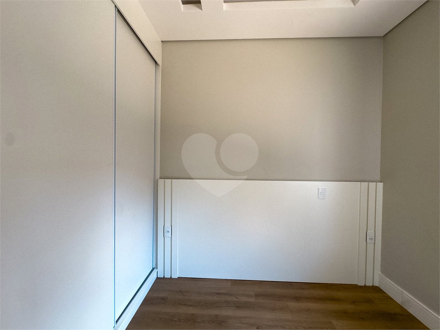 Casa à venda com 3 quartos, sendo 2 suítes, no condomínio Jardim Residencial Dona Maria José, Indaiatuba - SP