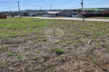 Terreno à venda em Loteamento Residencial Tivolli, Itapetininga, SP