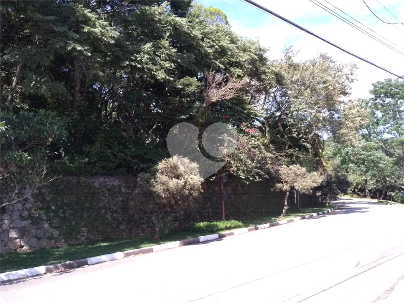 Terreno à venda no condomínio Cantareira, Mairiporã - SP