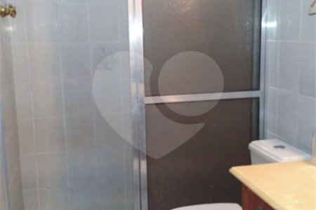 Casa à venda com 3 quartos, sendo 1 suíte, em Santa Teresinha, São Paulo, SP