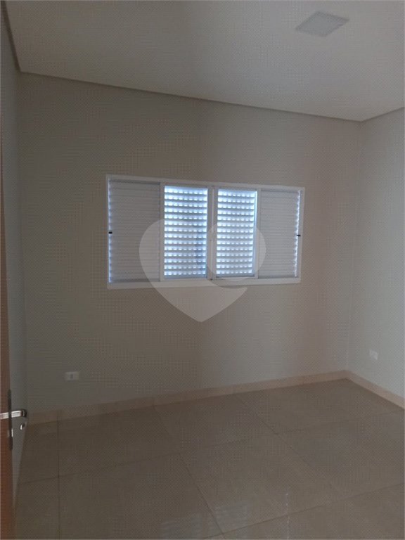 Terreno à venda com 2 quartos, sendo 1 suíte, no condomínio Costa Leste, Três Lagoas - MS