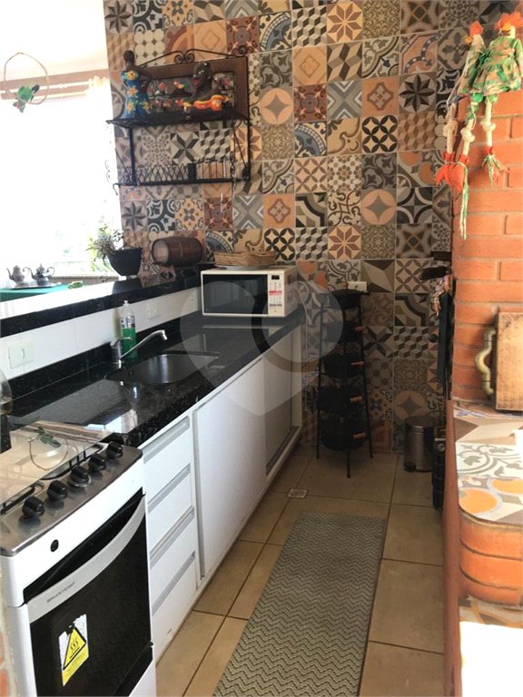 Casa à venda com 4 quartos, sendo 3 suítes, no condomínio Serra da Estrela, Atibaia - SP