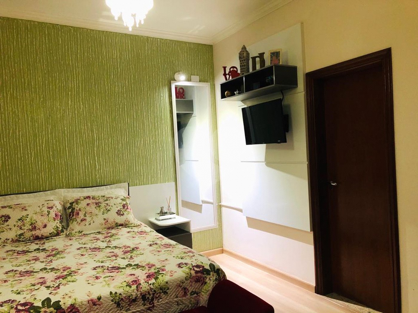 Casa Térrea à venda com 3 quartos, sendo 1 suíte, em Serra da Cantareira, Mairiporã, SP