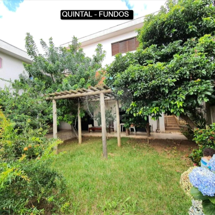 Casa à venda com 6 quartos, sendo 5 suítes, em Jardim São Bento, São Paulo, SP