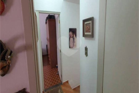 Casa à venda com 3 quartos no condomínio Recanto Florido, Vinhedo - SP