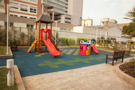 Apartamento à venda com 3 quartos, sendo 1 suíte,  em Vila Olímpia, São Paulo, SP