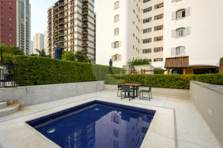 Apartamento à venda com 3 quartos, sendo 1 suíte,  em Jardim Marajoara, São Paulo, SP