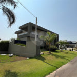 Casa à venda com 5 quartos, sendo 4 suítes, no condomínio Terras de Mont Serrat, Salto - SP
