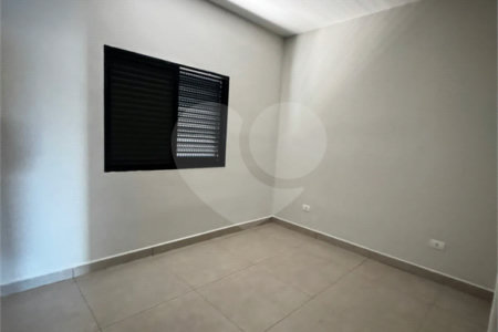 Casa à venda com 2 quartos em Jardim São Felipe, Atibaia, SP