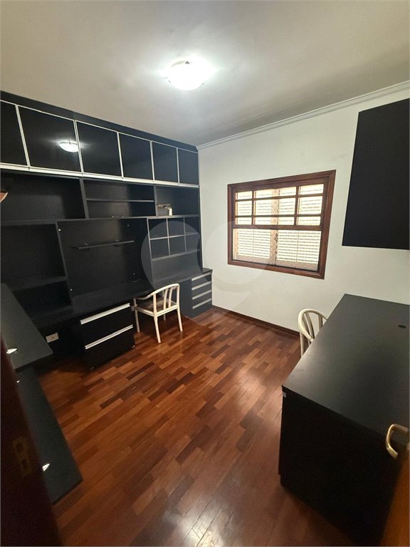 Casa à venda com 4 quartos, sendo 2 suítes,  no condomínio Arujá 5, Arujá - SP