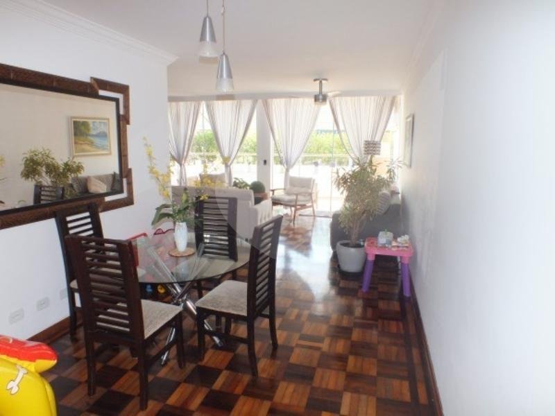 Casa à venda com 3 quartos, sendo 1 suíte, em Jardim Oriental, São Paulo, SP