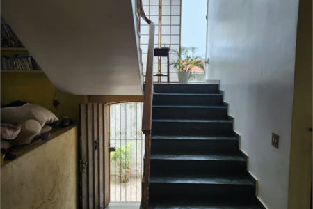 Sobrado à venda com 4 quartos, sendo 2 suítes, em Jardim Leonor, São Paulo, SP