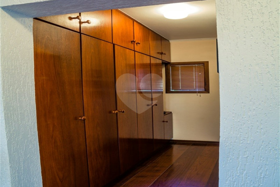Sobrado à venda com 4 quartos, sendo 3 suítes, em Mandaqui, São Paulo, SP