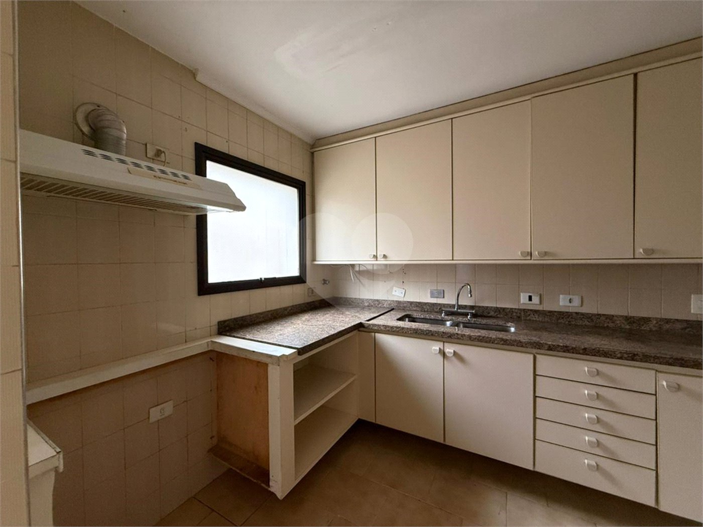 Apartamento à venda com 3 quartos, sendo 1 suíte, em Jardim Paulista, São Paulo, SP