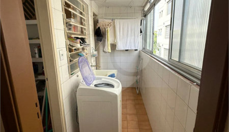 Apartamento à venda com 2 quartos, sendo 1 suíte,  em Vila Madalena, São Paulo, SP