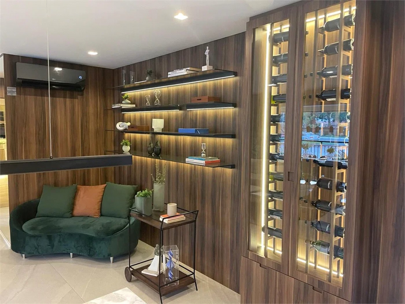 Apartamento à venda com 3 quartos, sendo 1 suíte,  em Vila Pirajussara, São Paulo, SP