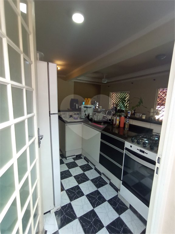Sobrado à venda com 3 quartos, sendo 2 suítes,  em Jardim Wanel Ville V, Sorocaba, SP