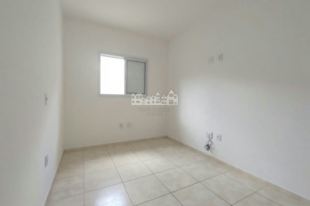Casa à venda com 2 quartos, sendo 1 suíte, no condomínio Figueiras, Atibaia - SP
