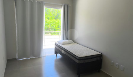 Duplex à venda com 3 quartos, sendo 1 suíte,  em Taperapuan, Porto Seguro, BA