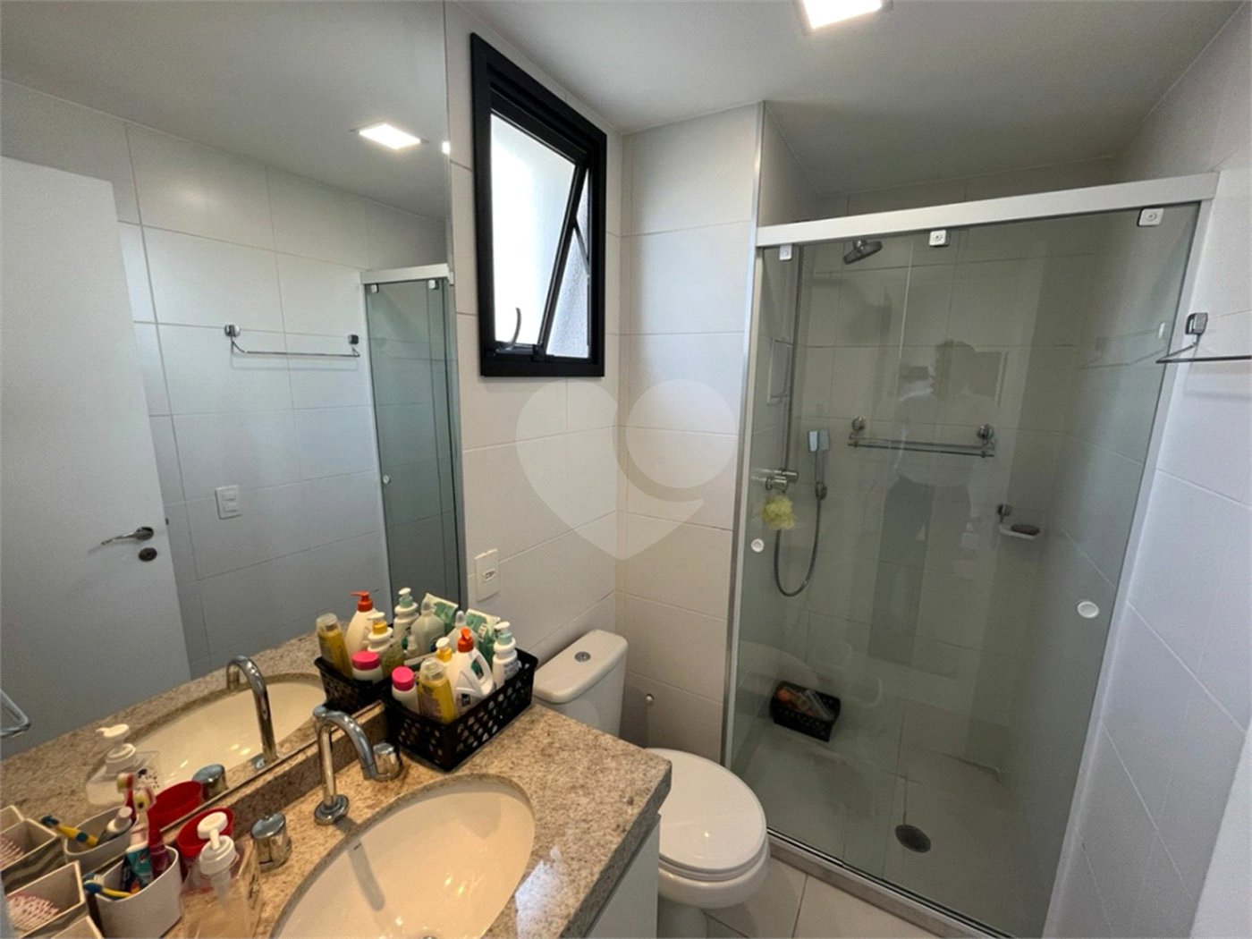 Apartamento à venda com 3 suítes em Campo Belo, São Paulo, SP