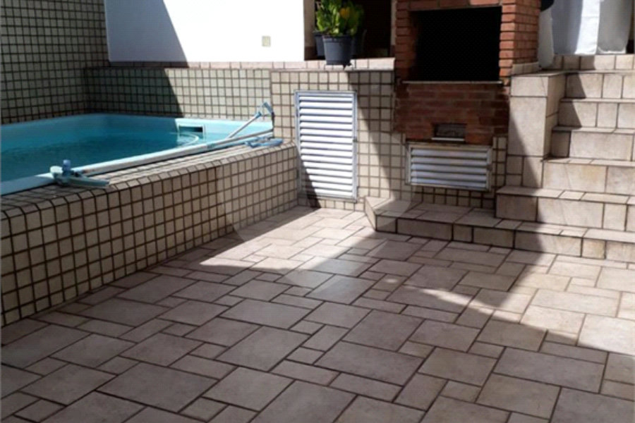 Casa à venda com 3 quartos, sendo 2 suítes, em Parada Inglesa, São Paulo, SP
