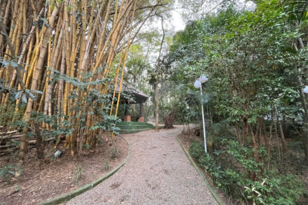 Apartamento á venda com 200m² - Bosque da Saúde