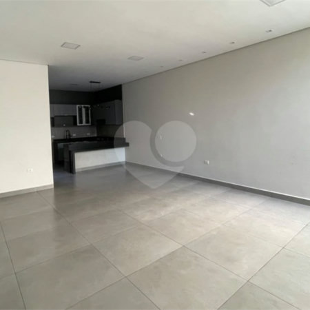 Casa à venda com 3 quartos, sendo 1 suíte, no condomínio Helena Maria, Sorocaba - SP