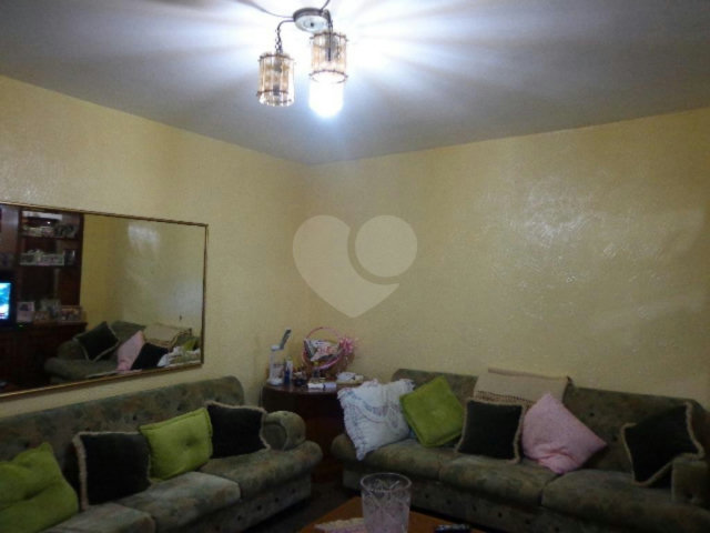 Sobrado à venda ou para alugar com 3 quartos, sendo 1 suíte,  em Vila Guilherme, São Paulo, SP