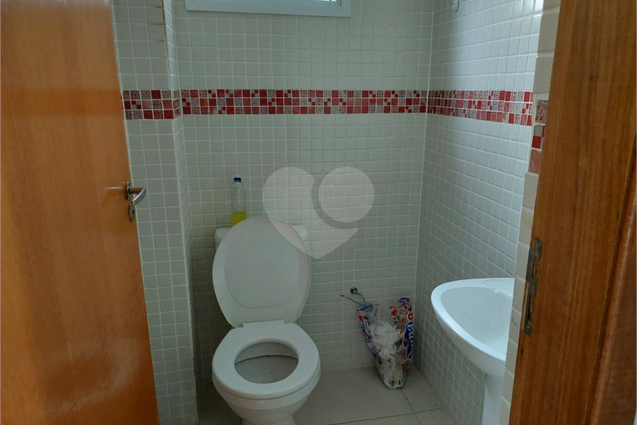 Casa à venda com 3 quartos, sendo 1 suíte, em Barreiro, Mairiporã, SP