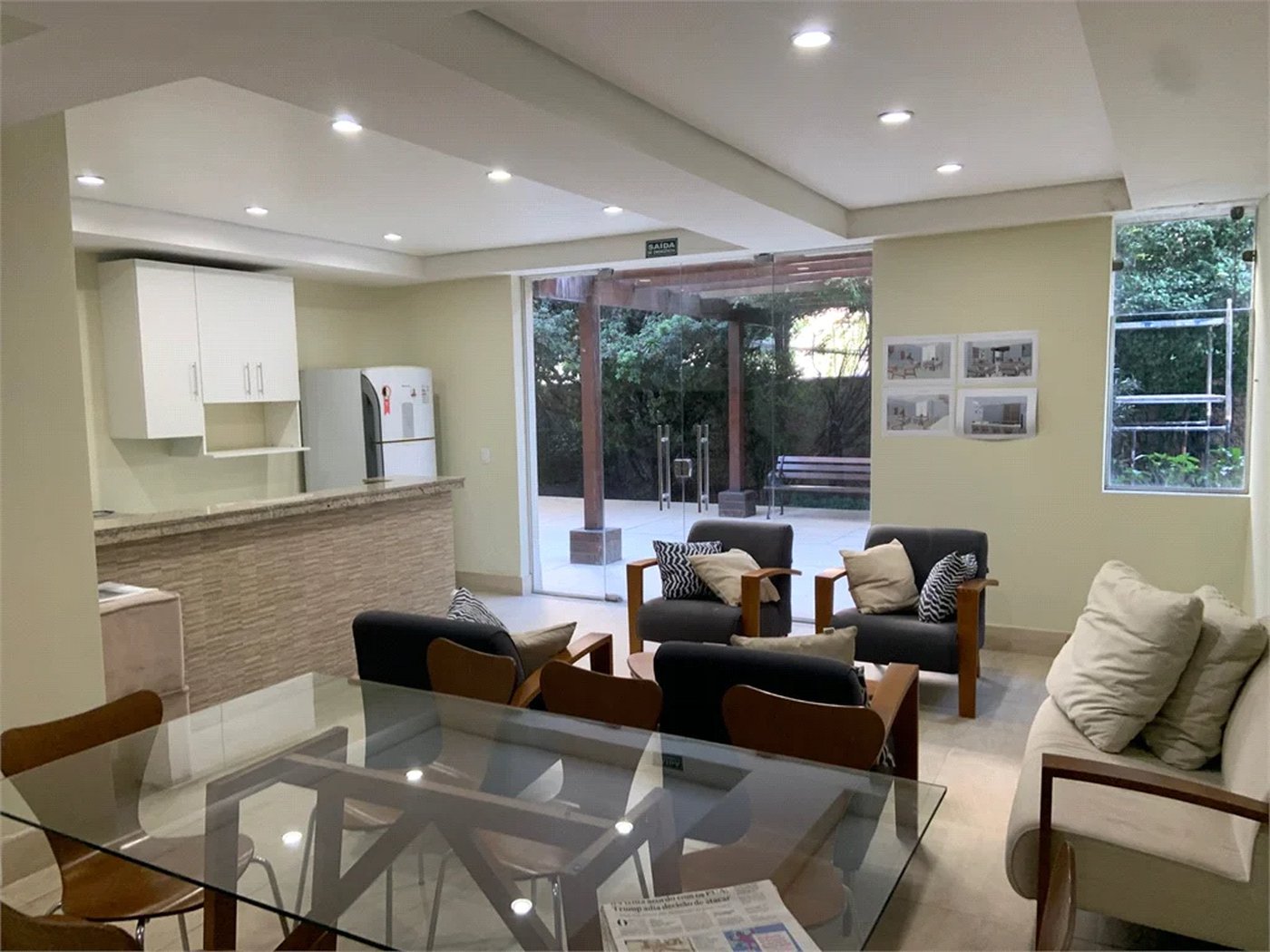 Apartamento à venda com 4 quartos, sendo 3 suítes,  em Pinheiros, São Paulo, SP