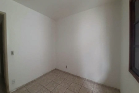Casa à venda com 3 quartos, sendo 1 suíte, em Rio Pequeno, São Paulo, SP