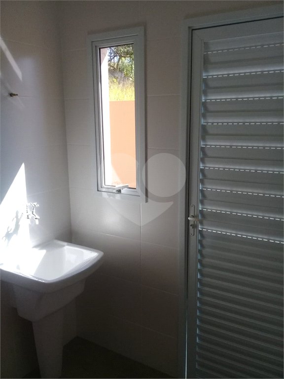 Casa à venda com 3 quartos, sendo 1 suíte,  em Loteamento Jardim Solares, Atibaia, SP
