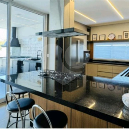 Casa à venda com 4 suítes no condomínio Residencial Fazenda São José, Salto de Pirapora - SP