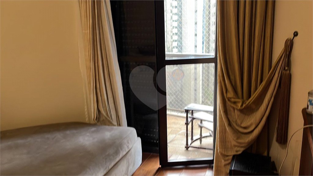 Apartamento à venda com 3 quartos, sendo 2 suítes, em Perdizes, São Paulo, SP