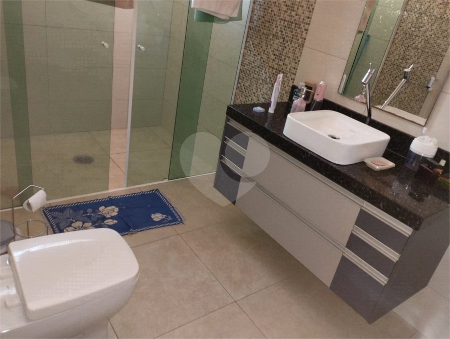 Casa à venda com 6 quartos, sendo 4 suítes, no condomínio Chácara Hipica, Ribeirão Preto - SP