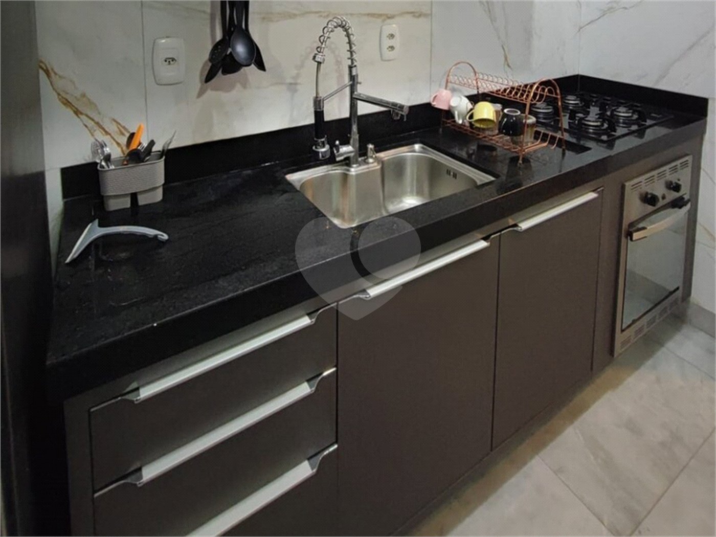 Apartamento à venda com 3 quartos, sendo 2 suítes, em Parque Industrial, Itu, SP