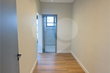 Sobrado à venda com 3 suítes em Condomínio Vale das Águas, Bragança Paulista, SP