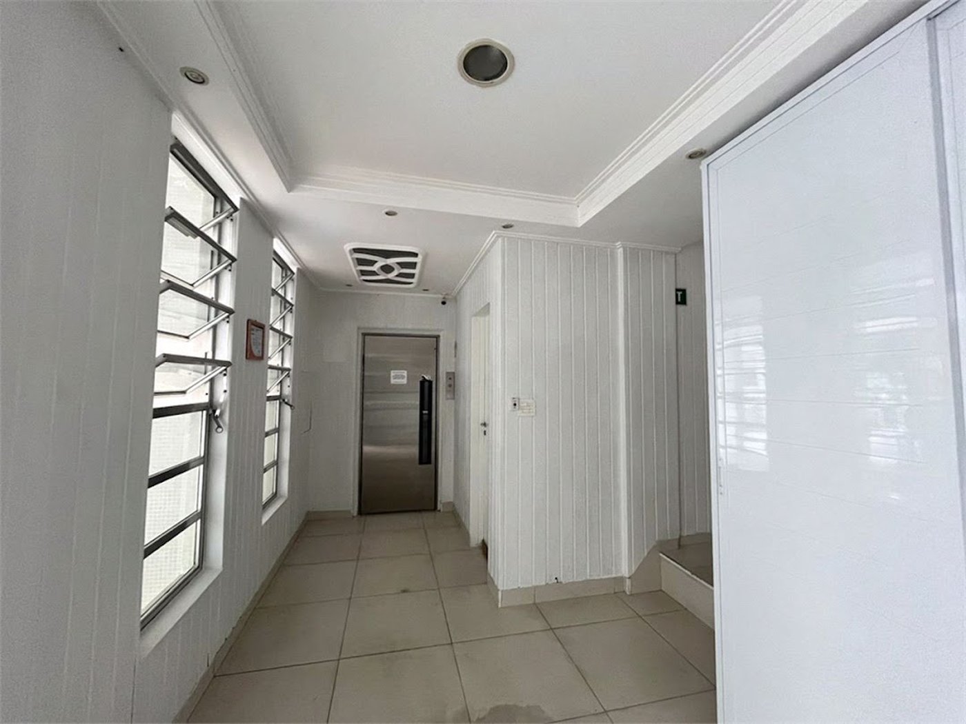 Apartamento Residencial à venda, Enseada, Guarujá - AP0481.