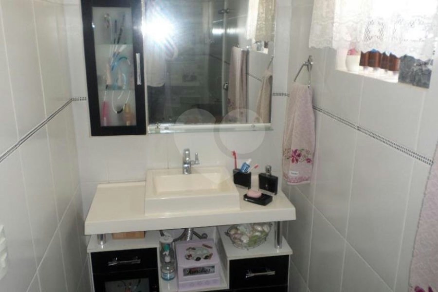 Sobrado à venda com 3 quartos, sendo 1 suíte, em Horto, São Paulo, SP