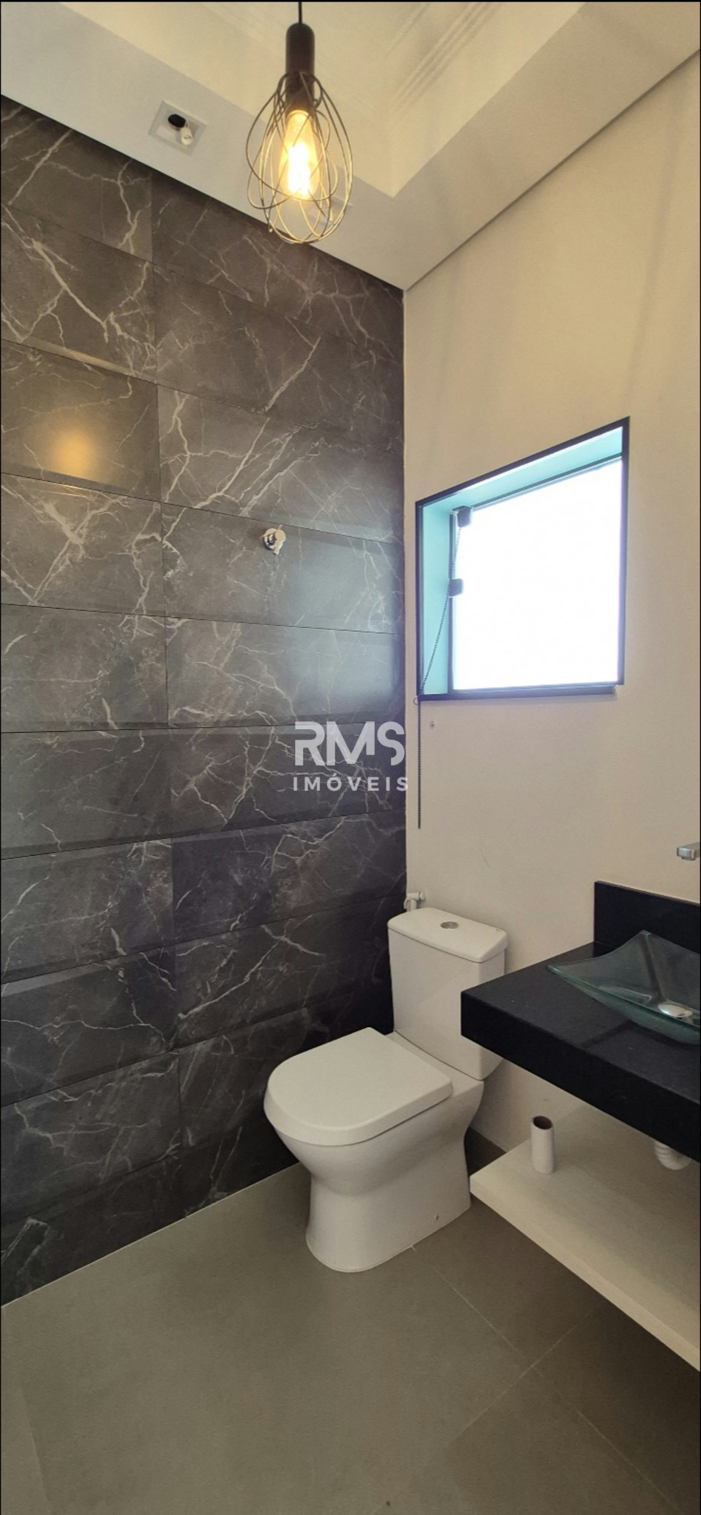 Casa à venda com 3 suítes no condomínio Santo Antonio ii, Itu - SP