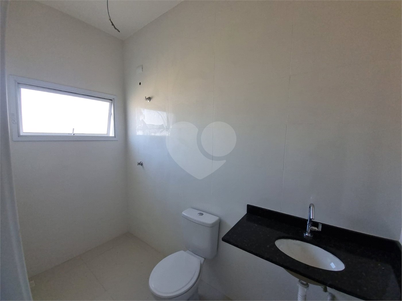Casa à venda com 2 suítes no condomínio Residencial Américo Figueiredo, Sorocaba - SP