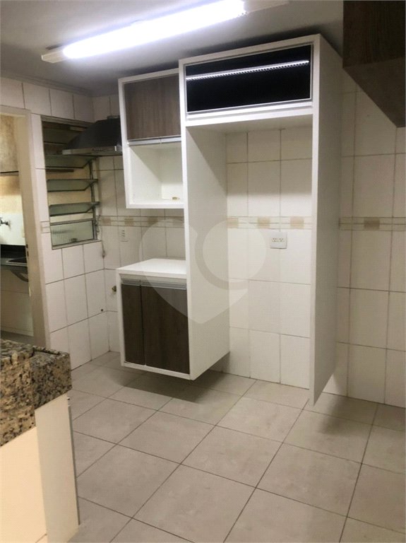 Casa à venda ou para alugar com 4 quartos, sendo 1 suíte, no condomínio Village Jardim Versailles, Jundiaí - SP