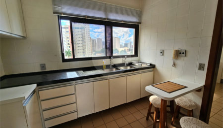 Apartamento à venda com 4 quartos, sendo 3 suítes,  em Goiabeira, Cuiabá, MT