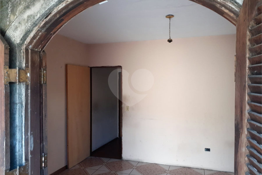 Sobrado à venda com 5 quartos, sendo 1 suíte, em Vila Amália (zona Norte), São Paulo, SP