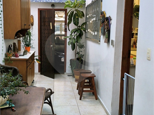 Sobrado à venda com 3 quartos, sendo 1 suíte,  em Campo Belo, São Paulo, SP