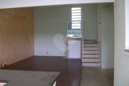 Casa à venda com 3 suítes no condomínio Estância Marambaia, Vinhedo - SP