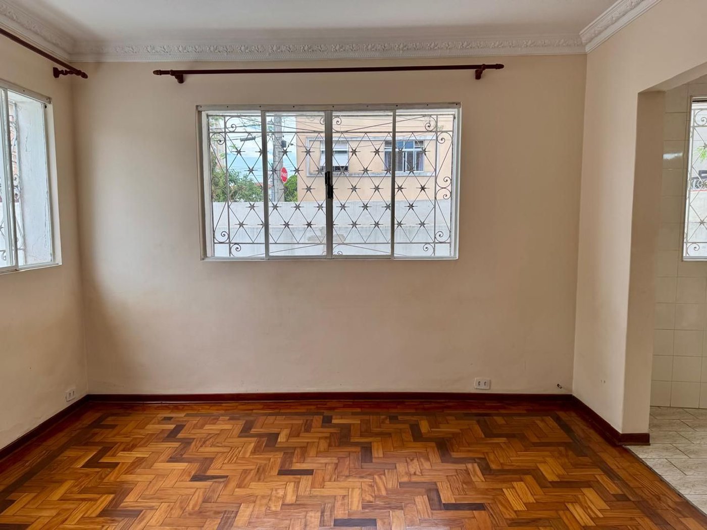 CASA AMPLA COM QUINTAL  150m² - 1.799.000,00 - Aparecida - Santos/SP