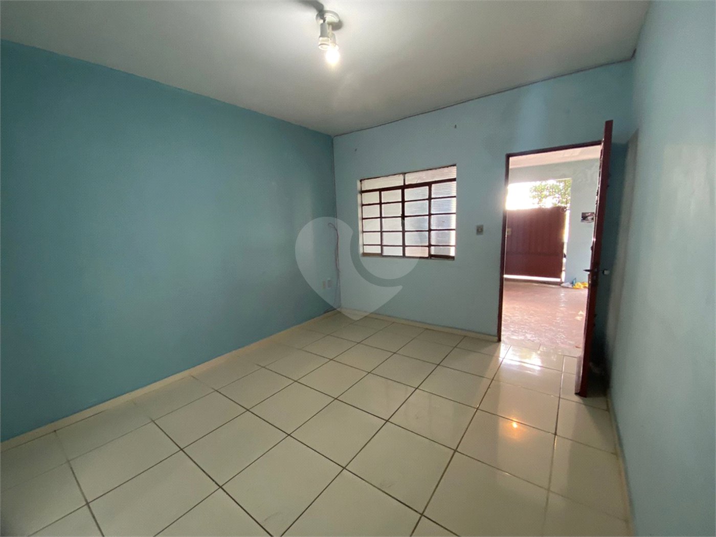 Casa à venda com 2 quartos em Jardim Elizabeth, Salto, SP