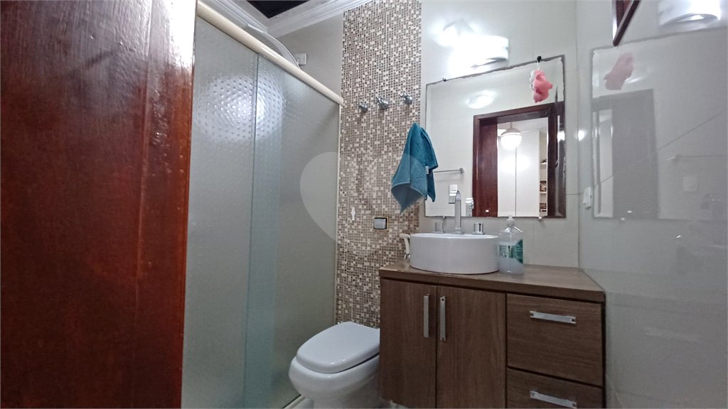 Casa à venda com 3 quartos, sendo 1 suíte, no condomínio Residencial Morada do Horto, São Paulo - SP