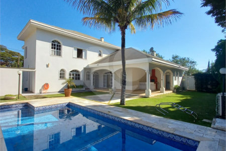 Casa à venda com 5 quartos, sendo 3 suítes, no condomínio Vinhas da Vista Alegre - Lado Sede, Vinhedo - SP
